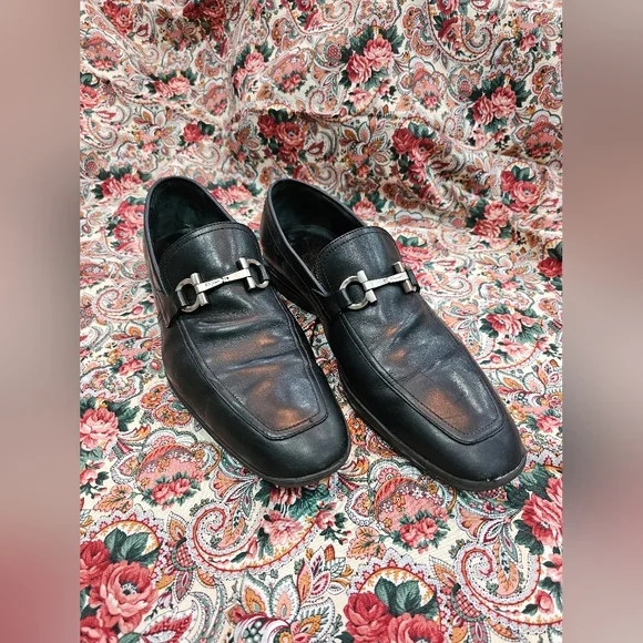 Salvatore Ferragamo | Shoes | Mens Salvatore Ferragamo Black  display picture 2